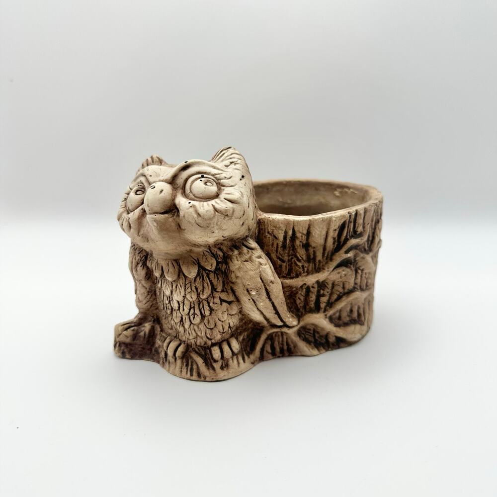 Vintage Pompadour Resin Big Eyes Owl and Log Planter Desk Pen Organizer - Picture 1 of 7